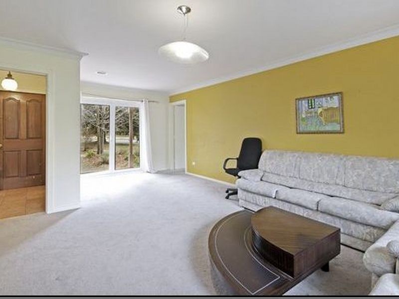 176 Captain Cook Crescent, Narrabundah ACT 2604