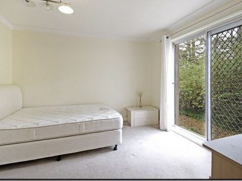 176 Captain Cook Crescent, Narrabundah ACT 2604