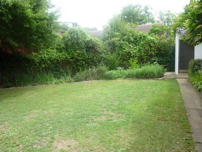 23 Hacking Crescent, Narrabundah ACT 2604