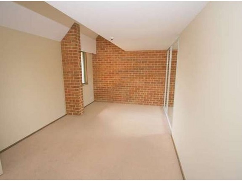 42/19 Howitt Street, Kingston ACT 2604