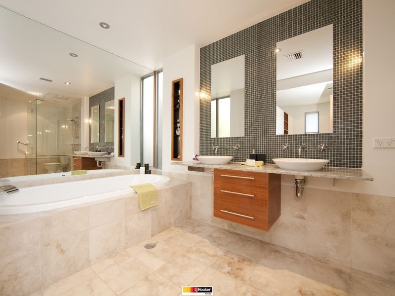 17 Charlotte Street, Red Hill ACT 2603
