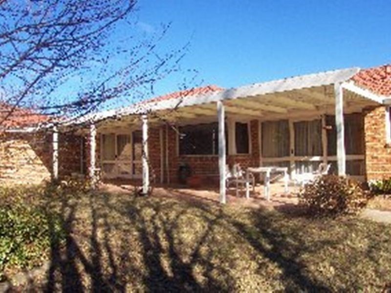 152 Julia Flynn Avenue, Isaacs ACT 2607