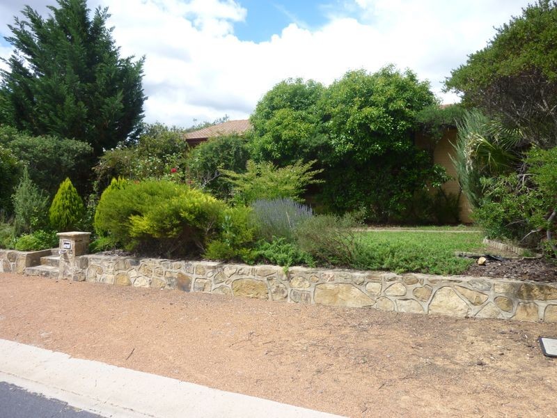 25 Bromley St, Wanniassa ACT 2903