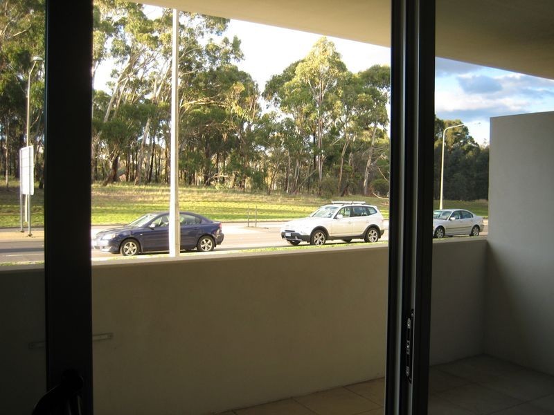18/21 State Circle, Forrest ACT 2603