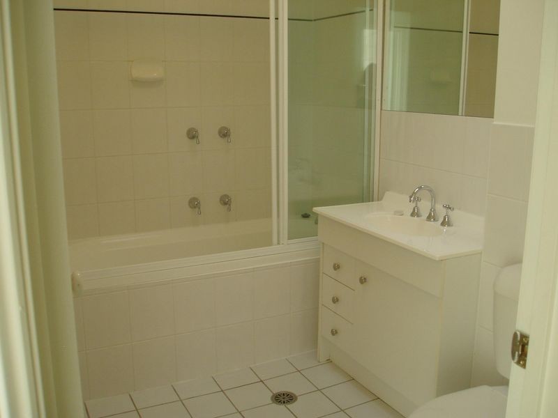 27/40 Leahy Close, Narrabundah ACT 2604