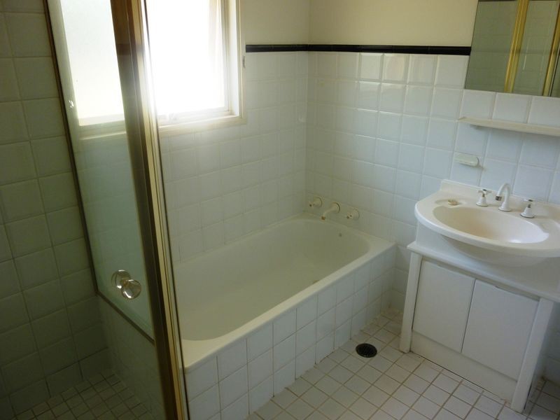 11 Quiros Street, Red Hill ACT 2603