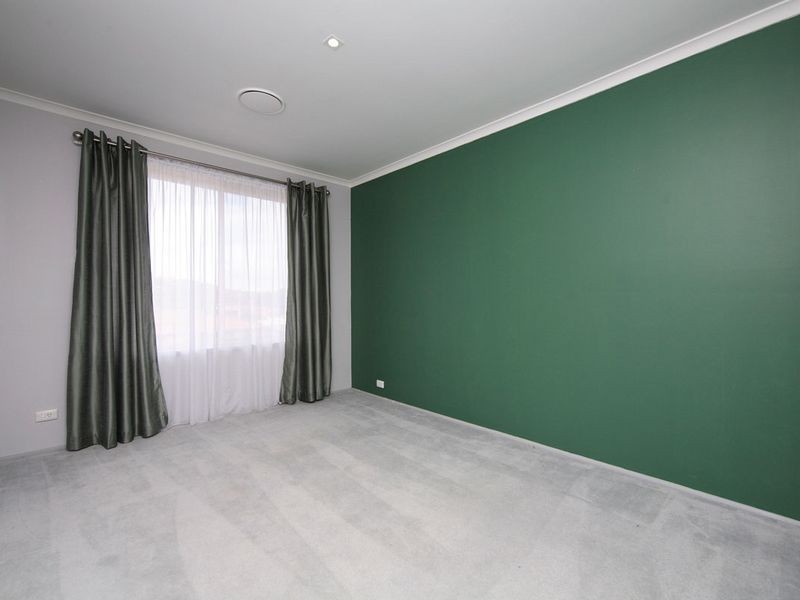 19 Outtrim Avenue, Calwell ACT 2905