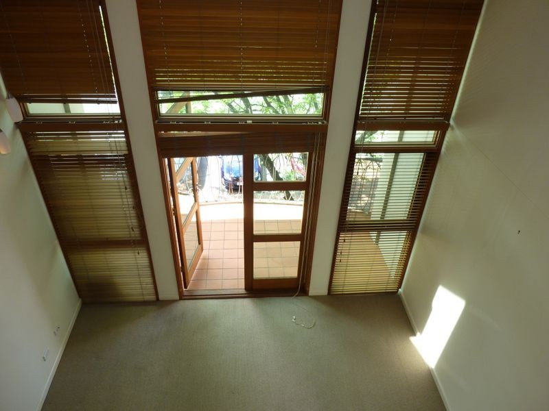 27/18 Captain Cook Crescent, Griffith ACT 2603