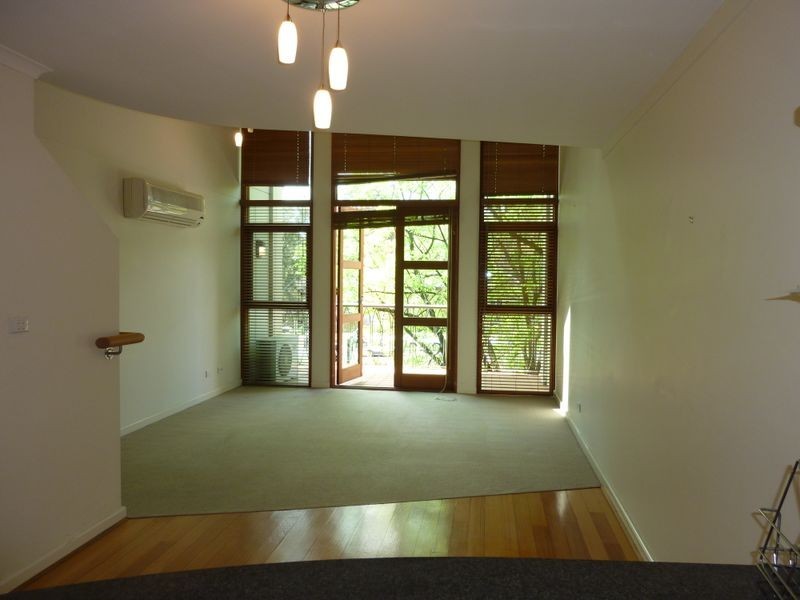 27/18 Captain Cook Crescent, Griffith ACT 2603