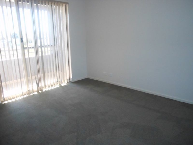 2 Toft Street, Dunlop ACT 2615