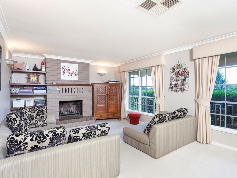 14 McLaren Crescent, Pearce ACT 2607