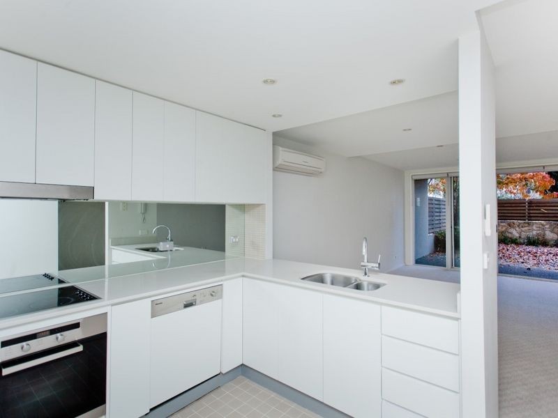 40/40 Canberra Avenue, Forrest ACT 2603