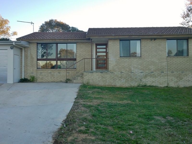 10 Habgood Place, Kambah ACT 2902