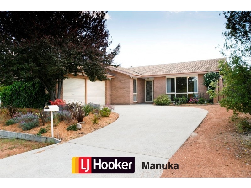 8 Leeper Place, Isaacs ACT 2607