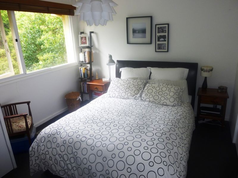 84 Caley Crescent, Narrabundah ACT 2604