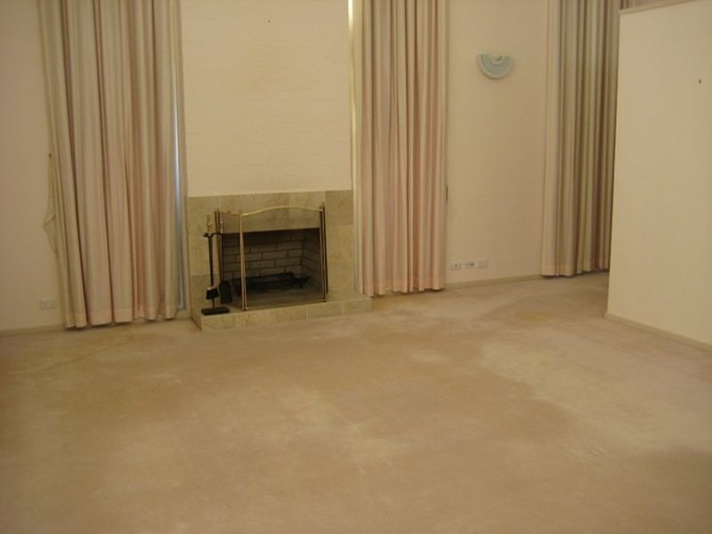 64 Mount Vernon Drive, Kambah ACT 2902