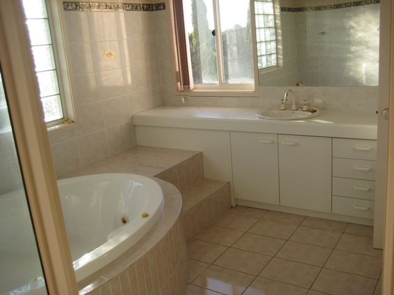 64 Mount Vernon Drive, Kambah ACT 2902