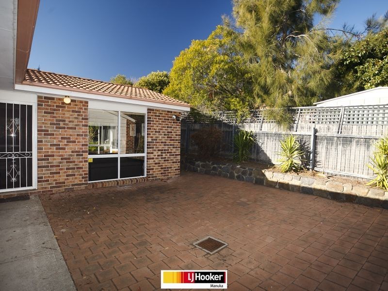 27 Ringrose Crescent, Isaacs ACT 2607