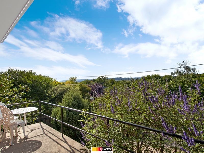 39 Carnegie Crescent, Narrabundah ACT 2604