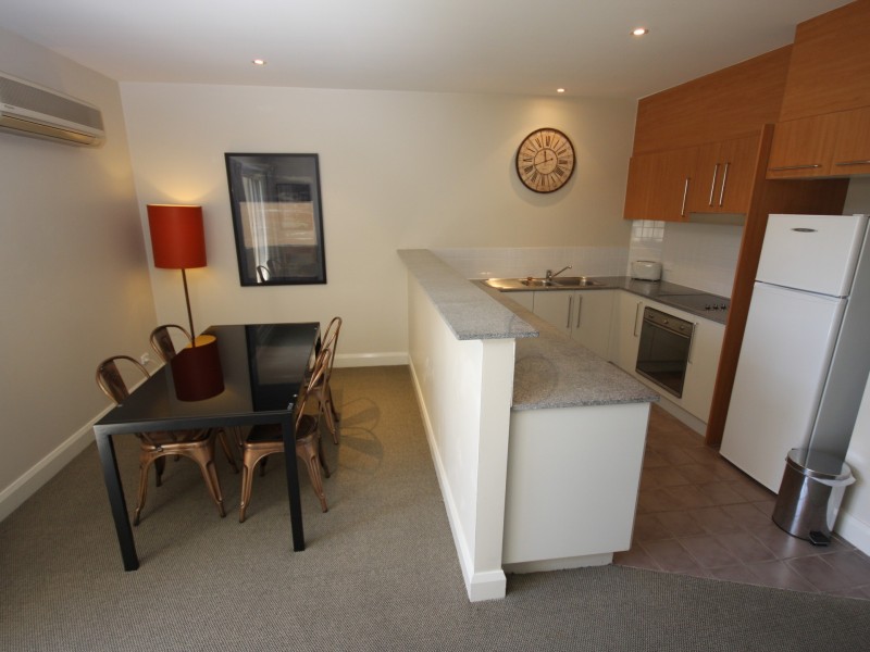 75/8 Dominion Circuit, Forrest ACT 2603