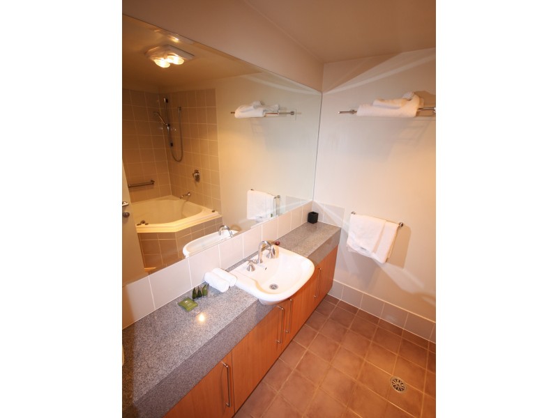 75/8 Dominion Circuit, Forrest ACT 2603