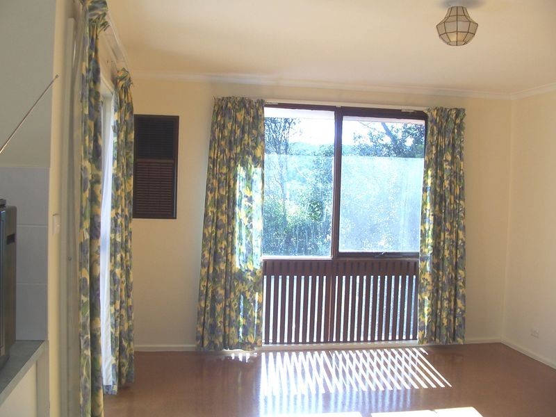 10 Cameron Street, Farrer ACT 2607