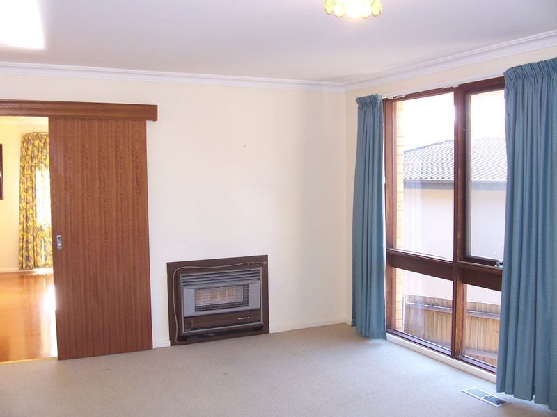 10 Cameron Street, Farrer ACT 2607