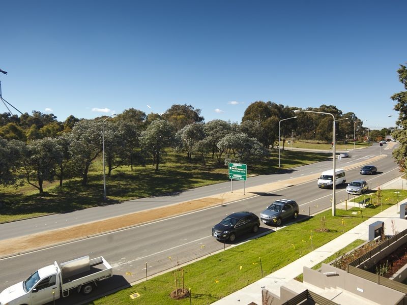 30/29-31 State Circle, Deakin ACT 2600