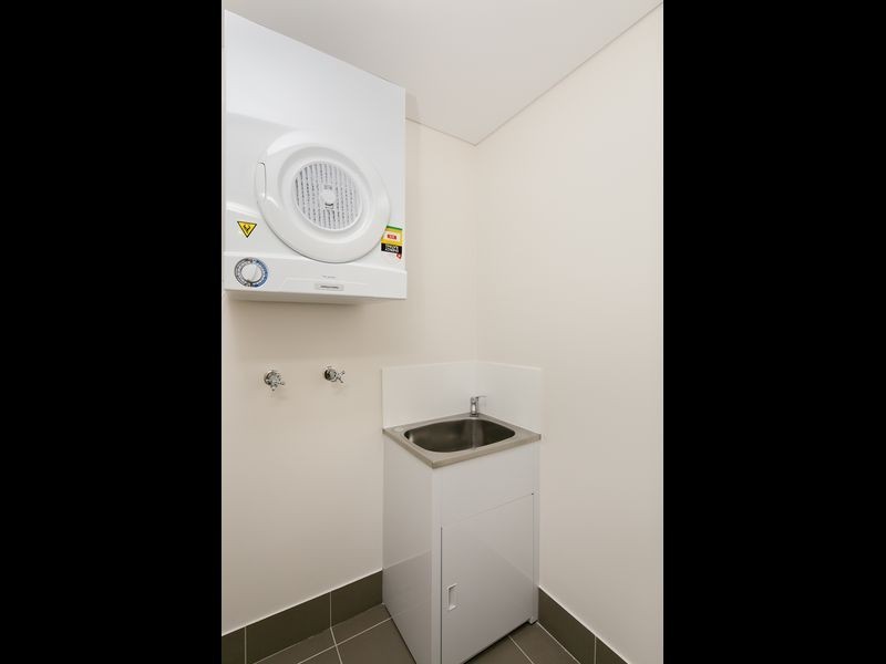 30/29-31 State Circle, Deakin ACT 2600