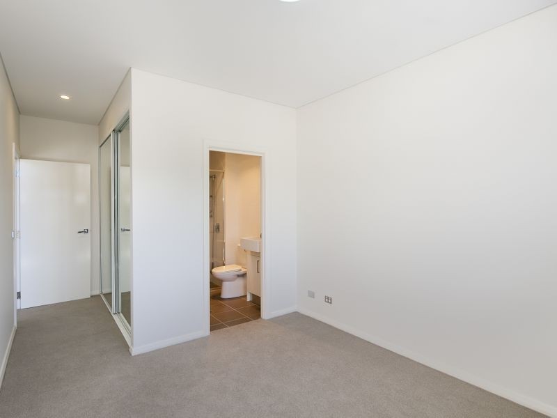 30/29-31 State Circle, Deakin ACT 2600