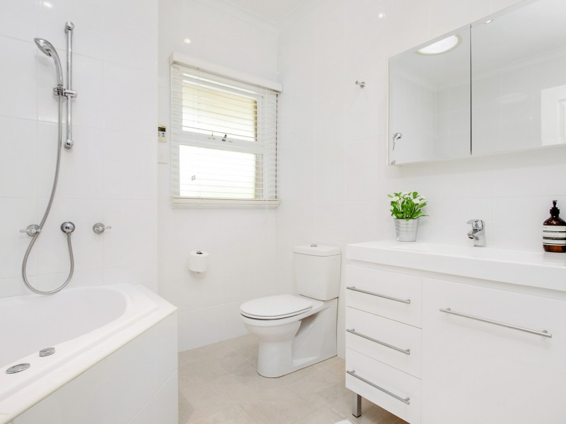 10 Creswell Street, Campbell ACT 2612