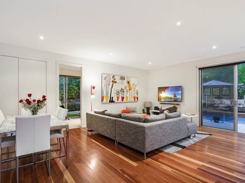 16 Hobart Avenue, Forrest ACT 2603