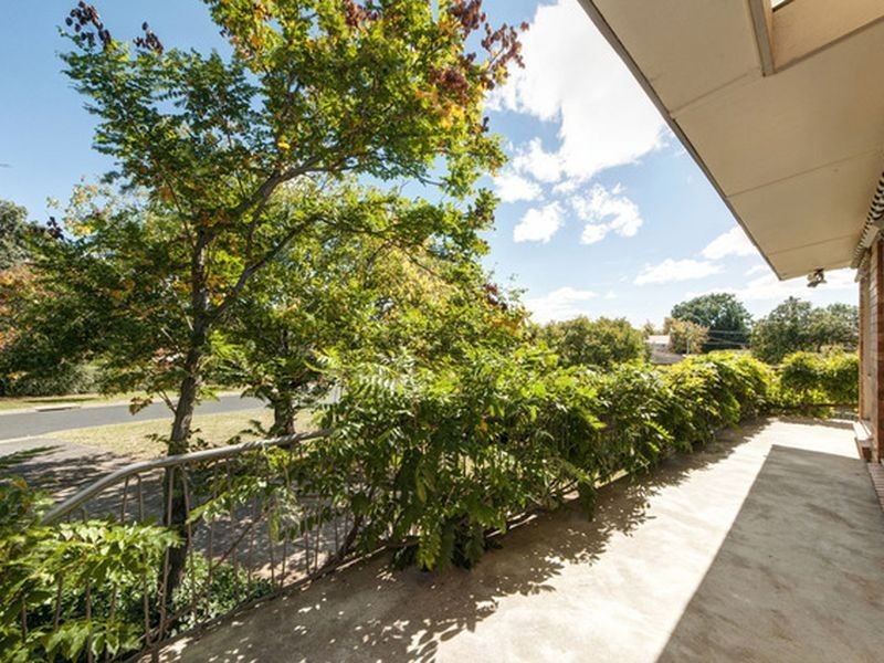 39 Carstensz Street, Griffith ACT 2603