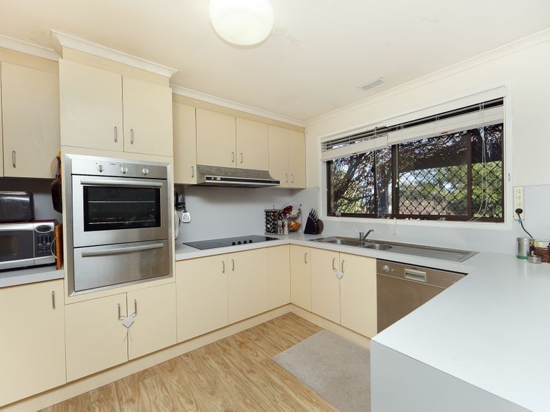 18 Sturdee Crescent, Monash ACT 2904