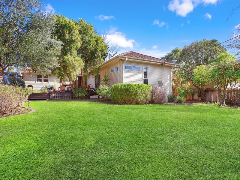 19 Walker Crescent, Griffith ACT 2603
