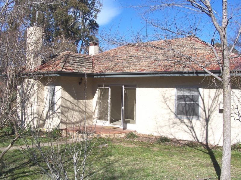 30 Durville Crescent, Griffith ACT 2603