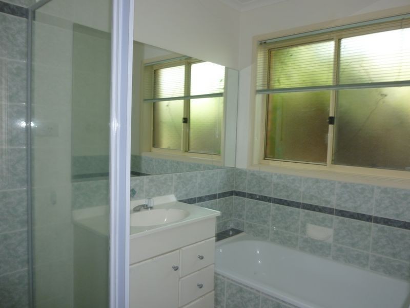 27 Warabin Crescent, Ngunnawal ACT 2913