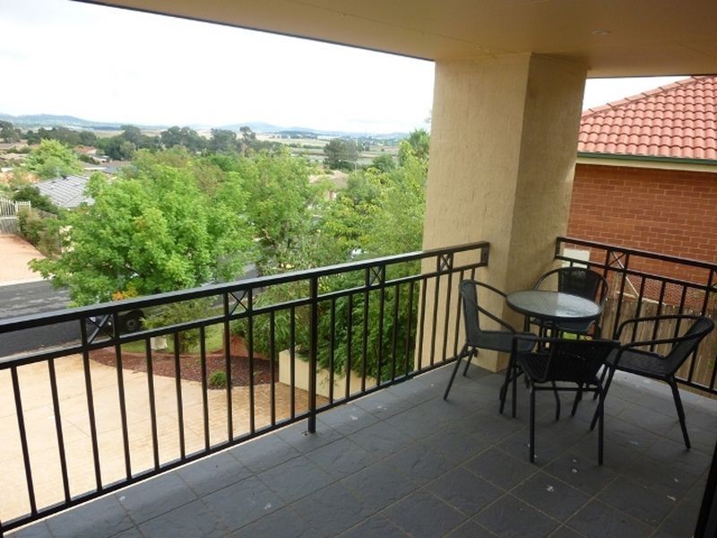 19 Wangara Crescent, Queanbeyan NSW 2620