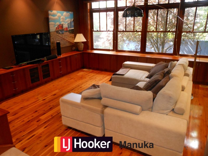 16 Durville Street, Griffith ACT 2603