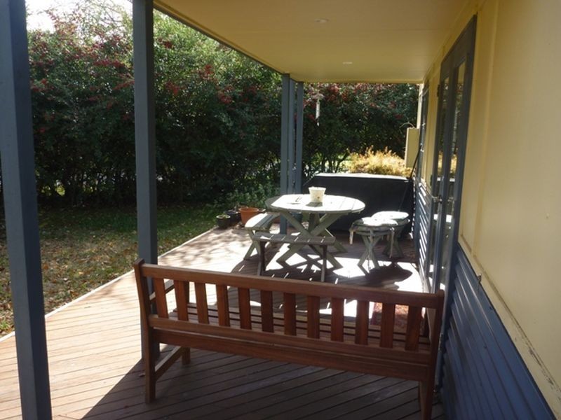 15 Wambool Street, Narrabundah ACT 2604