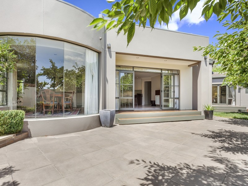 15 Nathan Street, Deakin ACT 2600