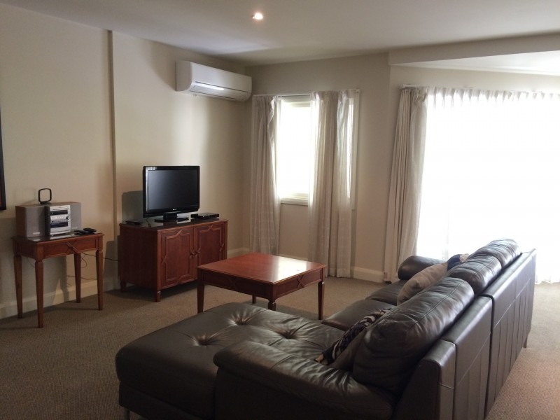 30/7 Empire Circuit, Forrest ACT 2603