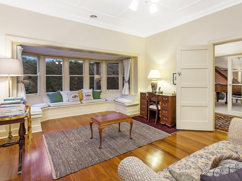 15 Dampier Crescent, Forrest ACT 2603
