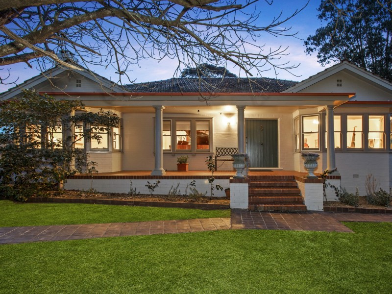 15 Dampier Crescent, Forrest ACT 2603