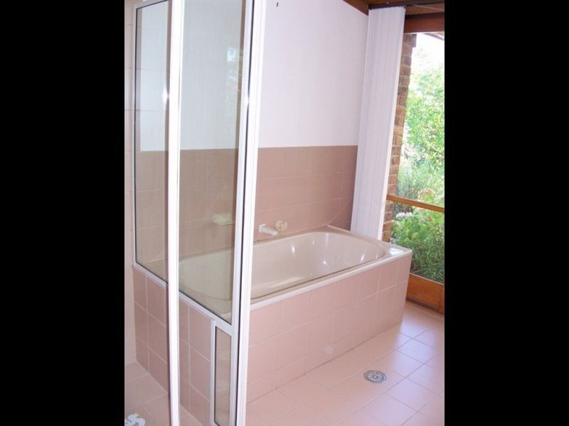 12 Bromby Street, Isaacs ACT 2607
