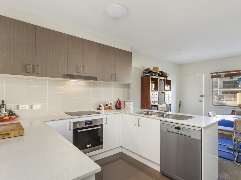 49/39 Jerrabomberra Avenue, Narrabundah ACT 2604