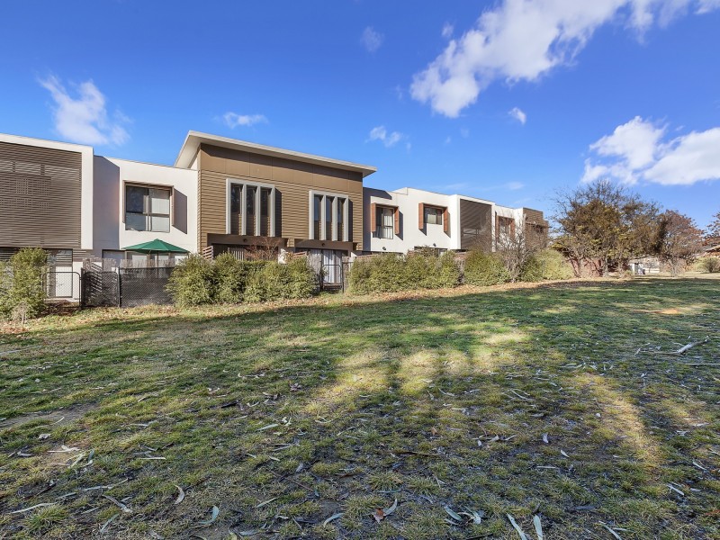 49/39 Jerrabomberra Avenue, Narrabundah ACT 2604