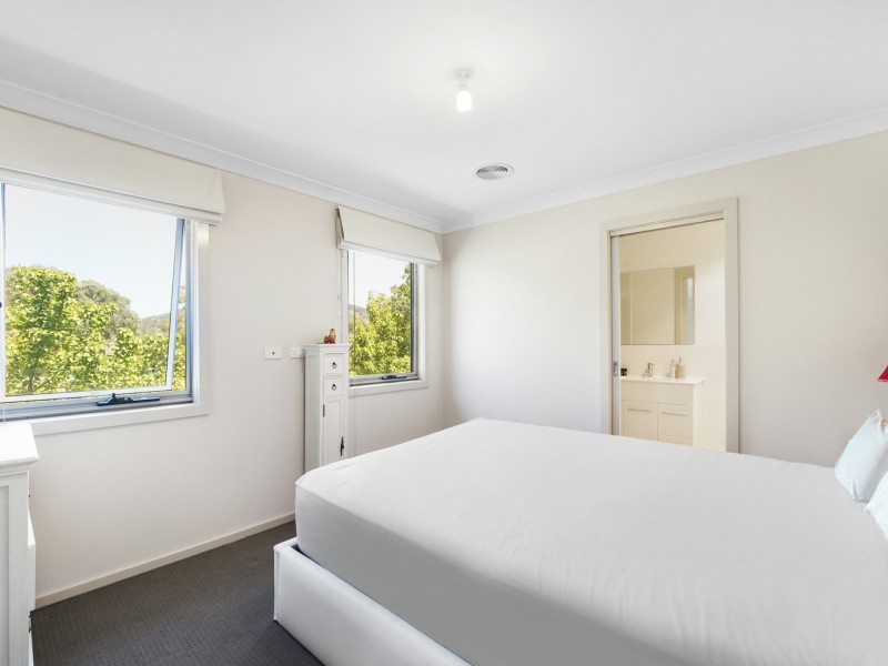 2/11-13 Laseron Place, Mawson ACT 2607