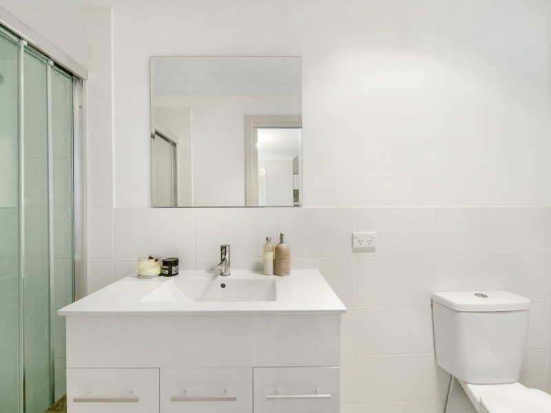 2/11-13 Laseron Place, Mawson ACT 2607