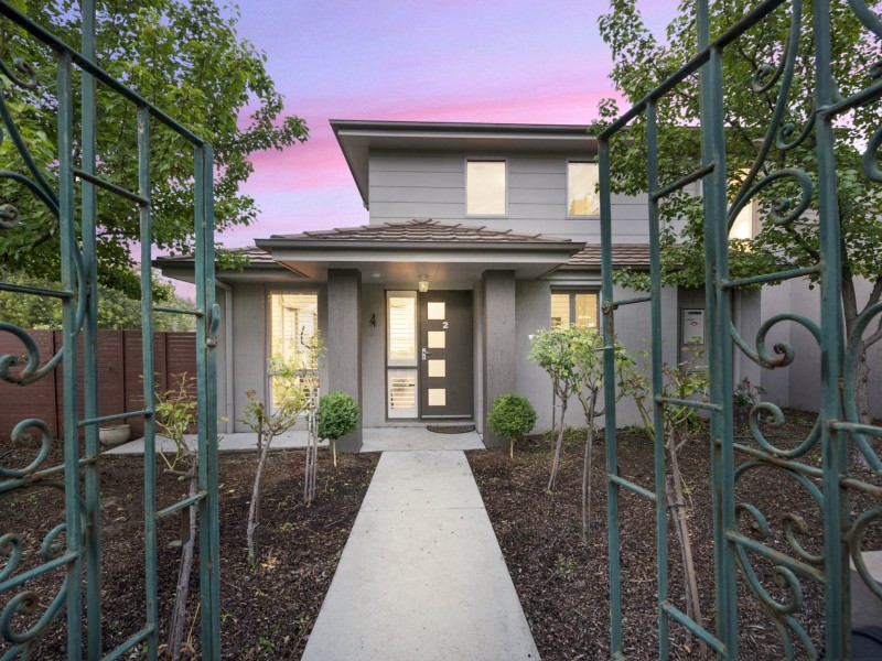 2/11-13 Laseron Place, Mawson ACT 2607